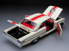 1:18 Ford Galaxie 500 XL Jack Sears Winner 1963  - SunStar Rally
