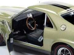1:18 AMC AMX Hardtop Light Green Met 1968 - Auto World