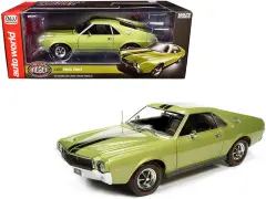 1:18 AMC AMX Hardtop Light Green Met 1968 - Auto World