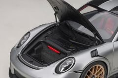 1:18 Porsche 911 991.2 GT2 RS Weissach Package Silver - Autoart