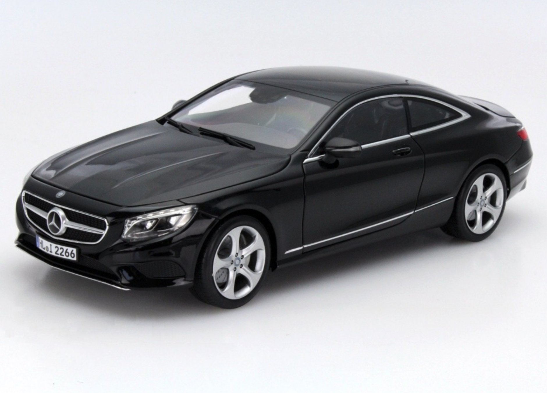 1:18 Mercedes-Benz S Class Coupe C217 Black 2014 - Norev