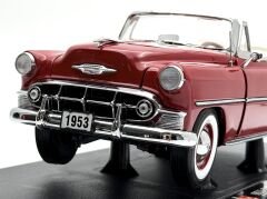 1:18 Chevrolet Bel Air Open Convertible Red 1953 - Sunstar