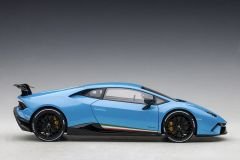 1:18 Lamborghini Huracan Performante Pearl Blue 79153 - Autoart