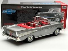 1:18 Chevrolet Bel Air Convertible 1957 Silver - Auto World