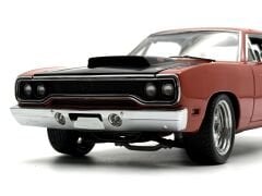 1:18 Plymouth Road Runner Fast & Furious 7 Dom's Charger - GMP