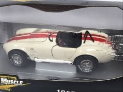 1:18 Ford Shelby Cobra 427 S/C 1965 - ERTL Elite