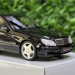 1:18 Mercedes-Benz S55 AMG W220 Black 2000 - Otto Mobile