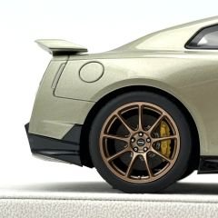 1:18 Nissan GT-R Premium Edition T-Spec 2024 Millenium Jade - Make Up