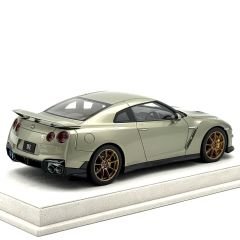 1:18 Nissan GT-R Premium Edition T-Spec 2024 Millenium Jade - Make Up