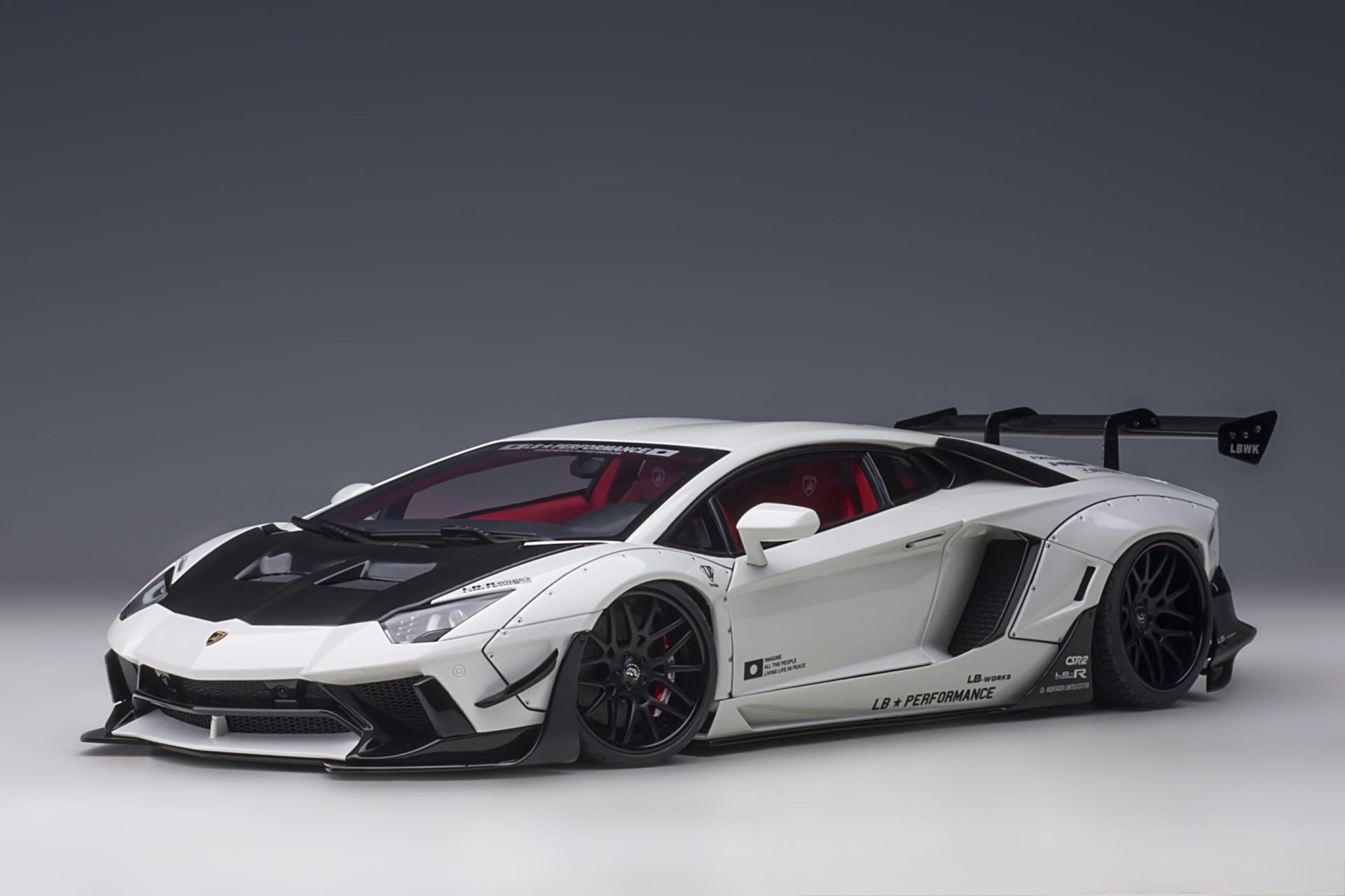 1:18 Lamborghini Aventador LB Works LBWK White - Autoart
