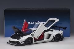 1:18 Lamborghini Aventador LB Works LBWK White - Autoart