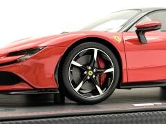 1:18 Ferrari SF90 Stradale 2019 Rosso Corsa/Black Roof - BBR Model