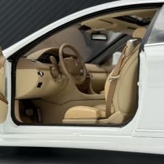 1:18 Mercedes-Benz CL63 AMG White 76167 - Autoart