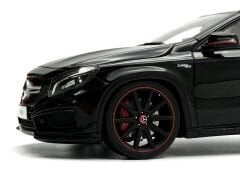 1:18 Mercedes-Benz GLA 45 AMG Black GT064 - GT Spirit