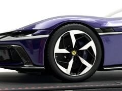 1:18 Ferrari 12Cilindri Panoramic Roof Viola 2024 - BBR MODEL