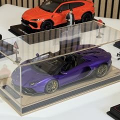 1:18 Lamborghini Aventador Ultimae Roadster Viola Pasifae - MR Model