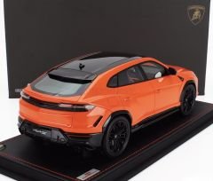 1:18 Lamborghini URUS SE Arancio Egon 49 pcs - MR Models