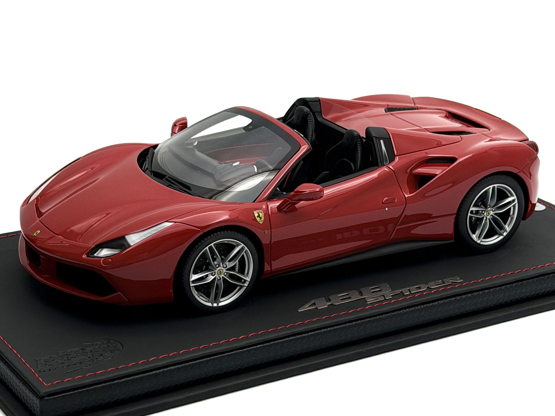 1:18 Ferrari 488 Spider Rosso Tristrato 2015 - BBR Models