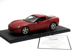 1:18 Chevrolet Corvette C6 Coupe 2005 Red 71226 - Autoart