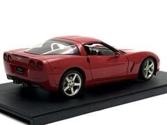 1:18 Chevrolet Corvette C6 Coupe 2005 Red 71226 - Autoart