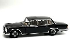 1:18 Mercedes-Benz 600 SWB W100 Black 76192 Kısa Şase - Autoart