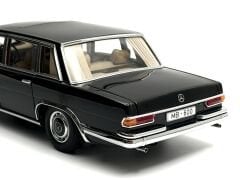 1:18 Mercedes-Benz 600 SWB W100 Black 76192 Kısa Şase - Autoart