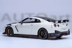 1:18 Nissan GT-R R35 Nismo Special Edition 77501 White - Autoart