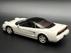 1:18 Honda NSX Type R Championship White 1992 73296 - Autoart Signature