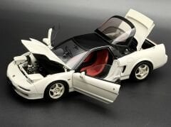 1:18 Honda NSX Type R Championship White 1992 73296 - Autoart Signature