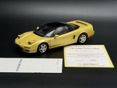 1:18 Honda NSX Type R Yellow Pearl 1992 73297 - Autoart Signature