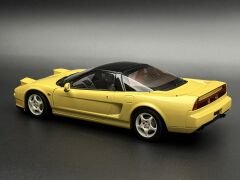 1:18 Honda NSX Type R Yellow Pearl 1992 73297 - Autoart Signature