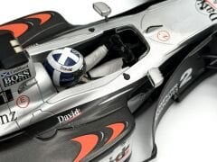 1:18 McLaren Mercedes MP 4/15 David Coulthard 2000 - Minichamps