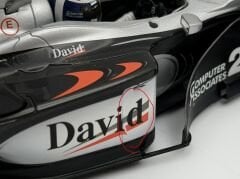 1:18 McLaren Mercedes MP 4/15 David Coulthard 2000 - Minichamps