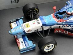 1:18 Benetton B197 Renault Jean Alesi 1997 - Minichamps