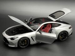 1:18 Mercedes-Benz GT63 AMG Silver 2024 C192 - NZG