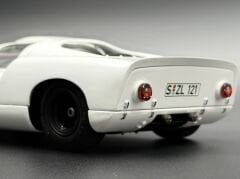 1:18 Porsche 910 Nürburgring 1000 Km 1967   - Exoto Motorbox