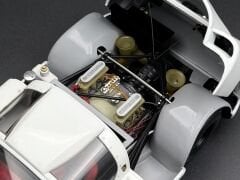 1:18 Porsche 910 Nürburgring 1000 Km 1967   - Exoto Motorbox
