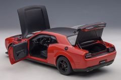 1:18 Dodge Challenger SRT Demon TorRed 71749 - Autoart
