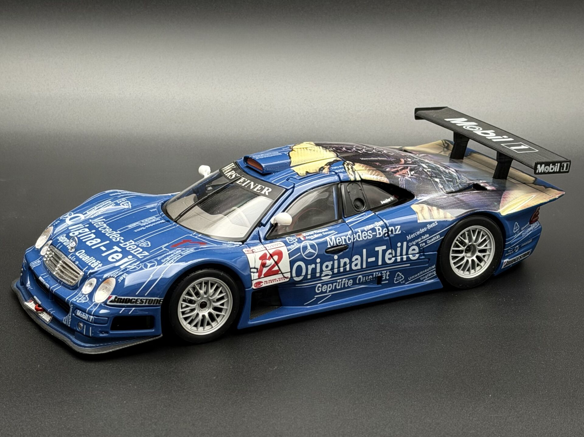 1:18 Mercedes-Benz CLK-GTR Marcel Tiemann #12 - Maisto