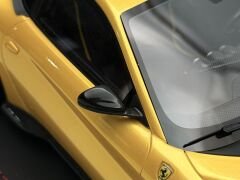 1:18 Ferrari F12 TDF 2015 Giallo Tristrato 199 pcs - BBR