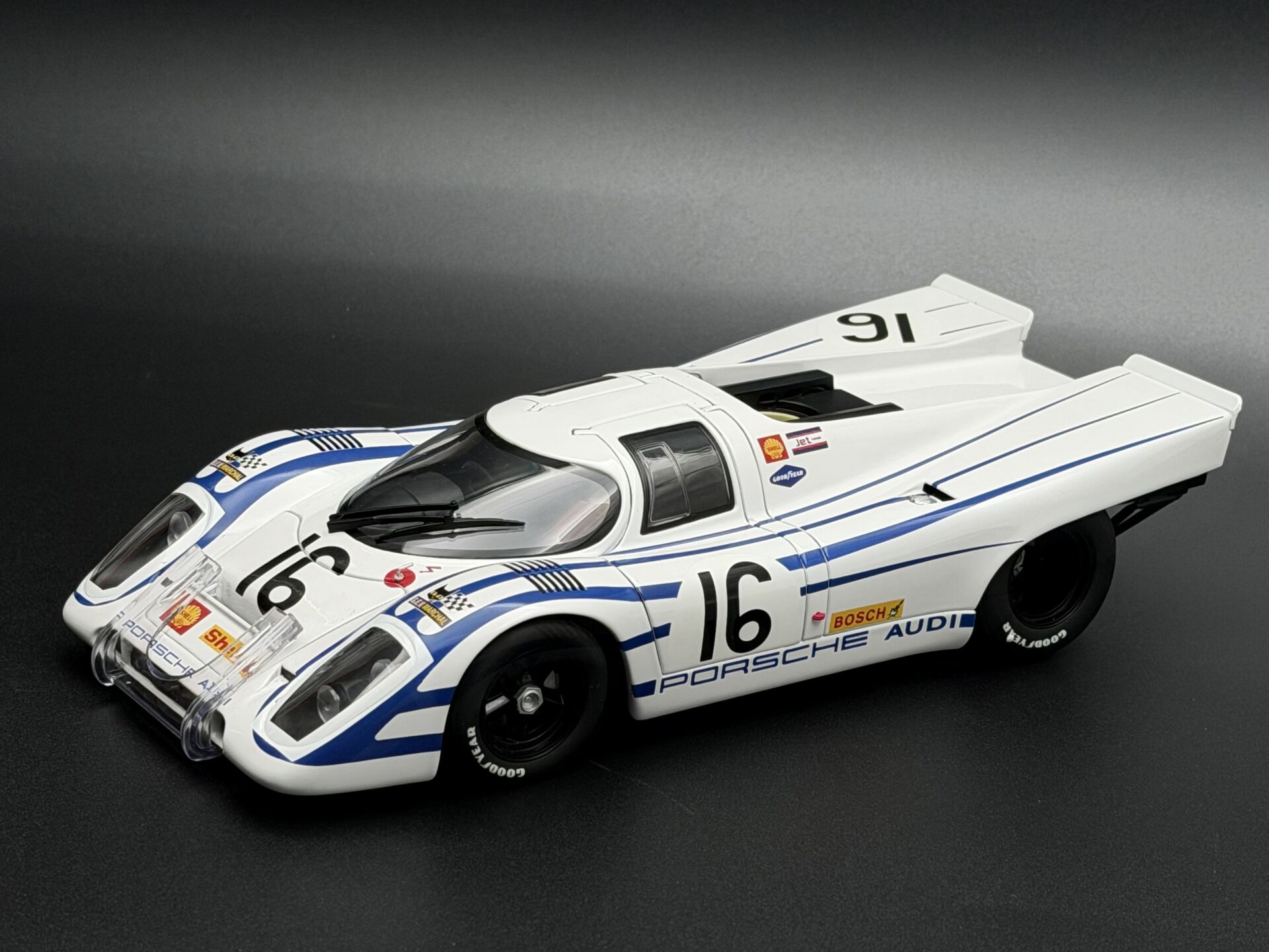 1:18 Porsche 917K 12HRS Sebring 1970 87086 - Autoart