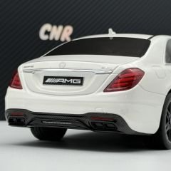 1:18 Mercedes-Benz S63 AMG W222 Facelift Diamond White - GT Spirit