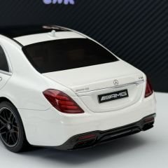 1:18 Mercedes-Benz S63 AMG W222 Facelift Diamond White - GT Spirit