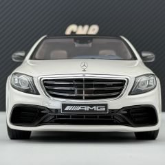 1:18 Mercedes-Benz S63 AMG W222 Facelift Diamond White - GT Spirit