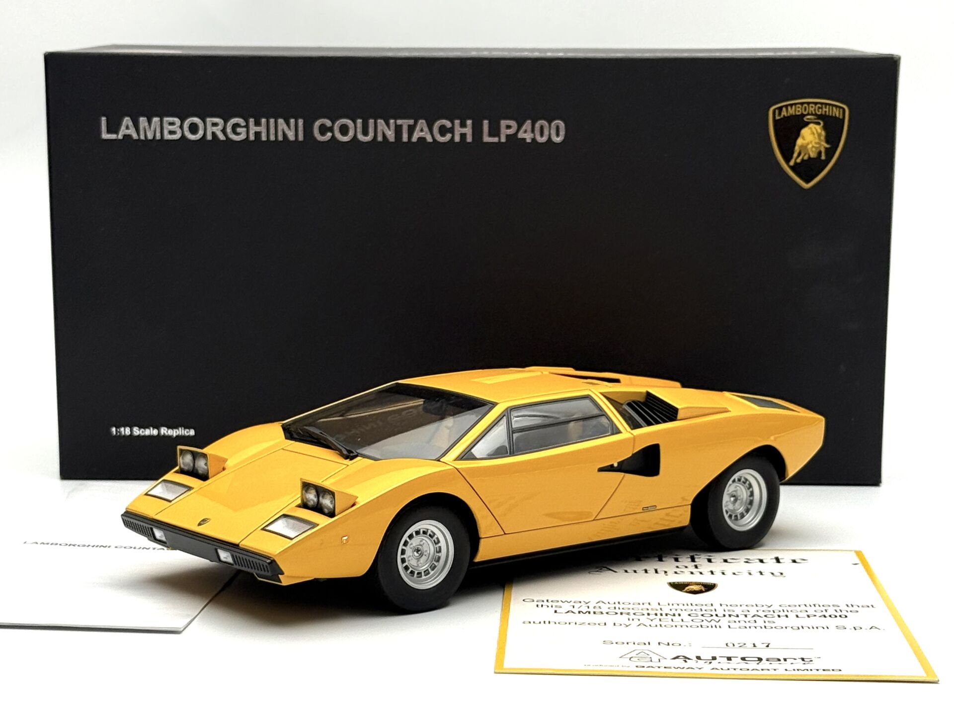 1:18 Lamborghini Countach LP400 Yellow 1970 74646 - Autoart