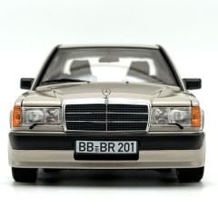 1:18 Mercedes-Benz 190E 2.3-16 Smoke Silver W201 - Norev