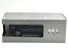 1:18 Mercedes-Benz M Class ML W166 Obsidian Black - Minichamps