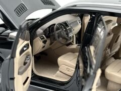 1:18 Mercedes-Benz M Class ML W166 Obsidian Black - Minichamps