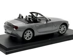 1:18 BMW Z4 Spider 2003 Grey - Maisto