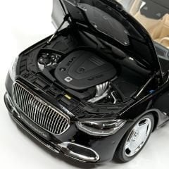 1:18 Mercedes-Maybach S Class S680 Black 2021 - Almost Real